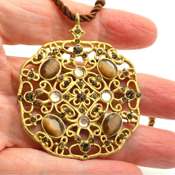 NY Statement Necklace Pendant Sparkly Rhinestone On Brown Silk Cord - Picture 2 of 8